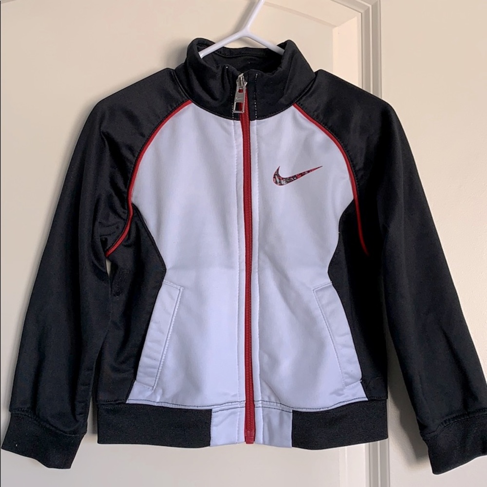 Nike zip